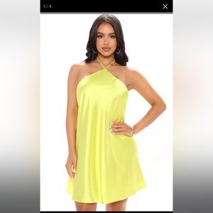 NWT SILKY GREEN DRESS FASHION NOVA